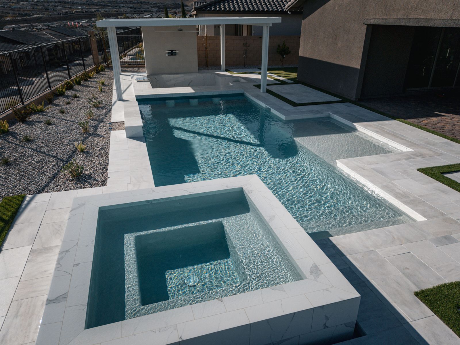 Custom pool by Pools R Us Arizona
