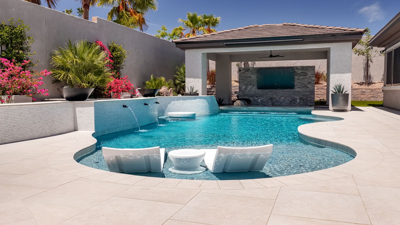 Custom pool project by Pools R Us Arizona