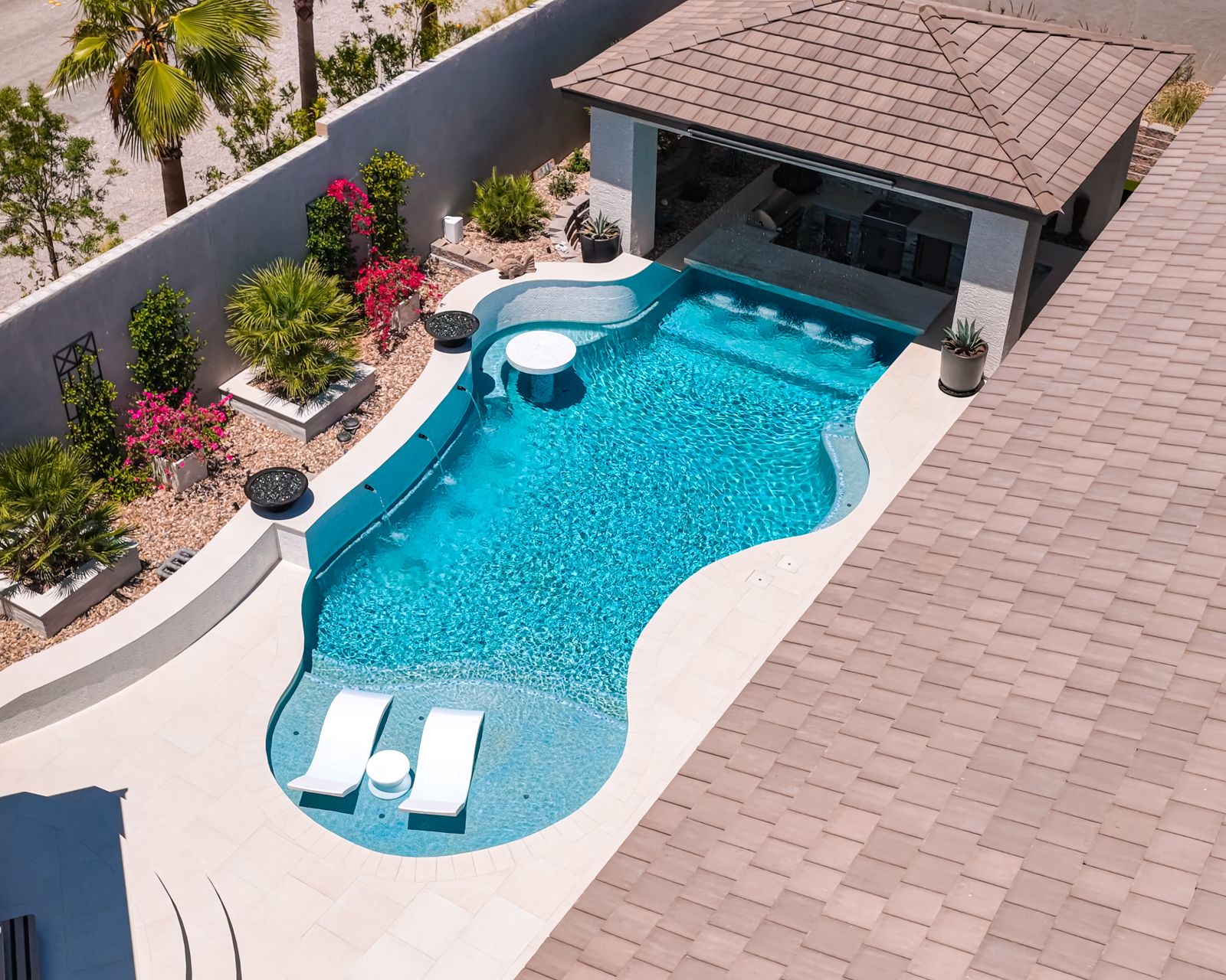 Custom pool by Pools R Us Arizona